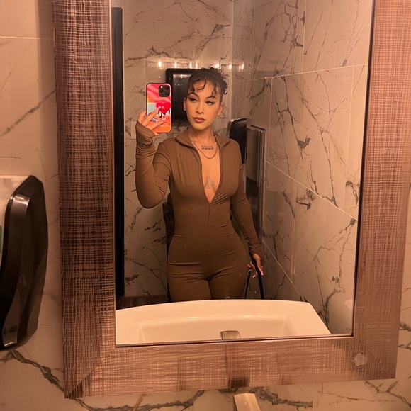 tinnyavilez